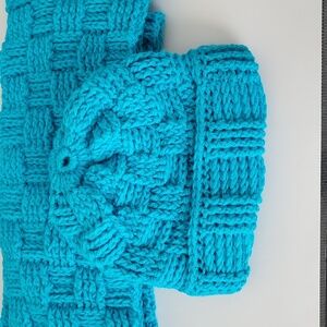Scarf & Hat Turquoise Blue Hand Made Crochet 60" x 6" Scarf